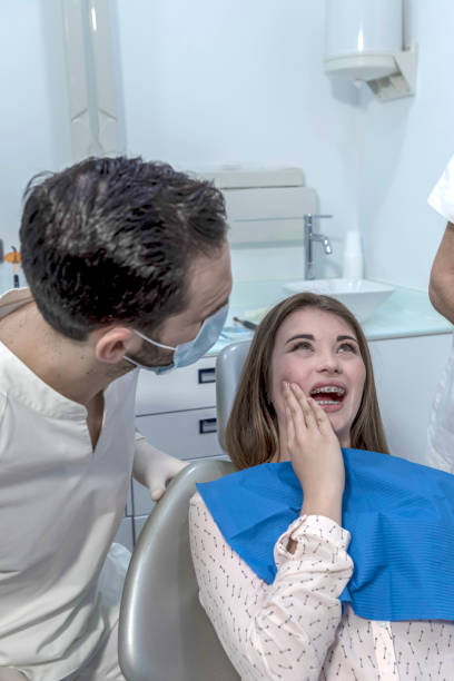 Best Weekend Emergency Dentist in Lacoste, TX